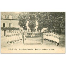 carte postale ancienne 71 AUTUN. Equilibres Barres parallèles. Jeune Garde Autunoise