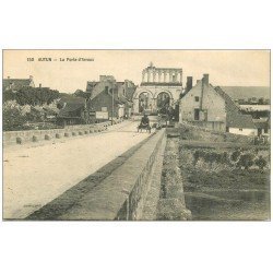 carte postale ancienne 71 AUTUN. Porte d'Arroux attelage Citerne