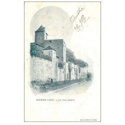 carte postale ancienne 71 BOURBON-LANCY. Jardinier aux Vieux Remparts 1904