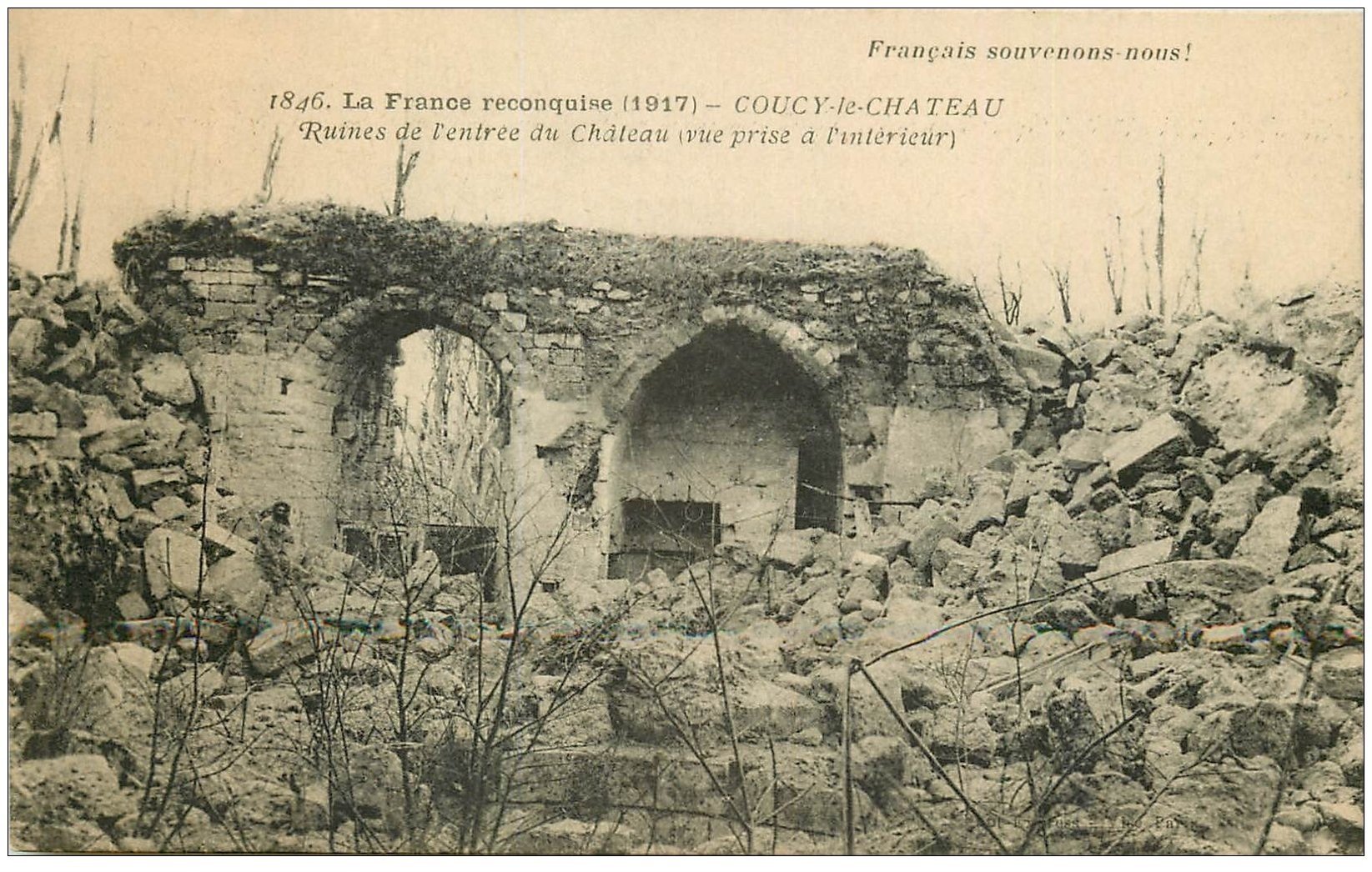 02 COUCY-LE-CHATEAU. Ruines entrée du Château