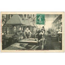 carte postale ancienne 71 LE CREUSOT. Atelier Forage à la main 1909. Usines Schneider
