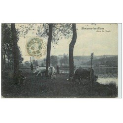 carte postale ancienne 71 MONTCEAU-LES-MINES. Pâtre et Vaches Etang du Plessis 1905