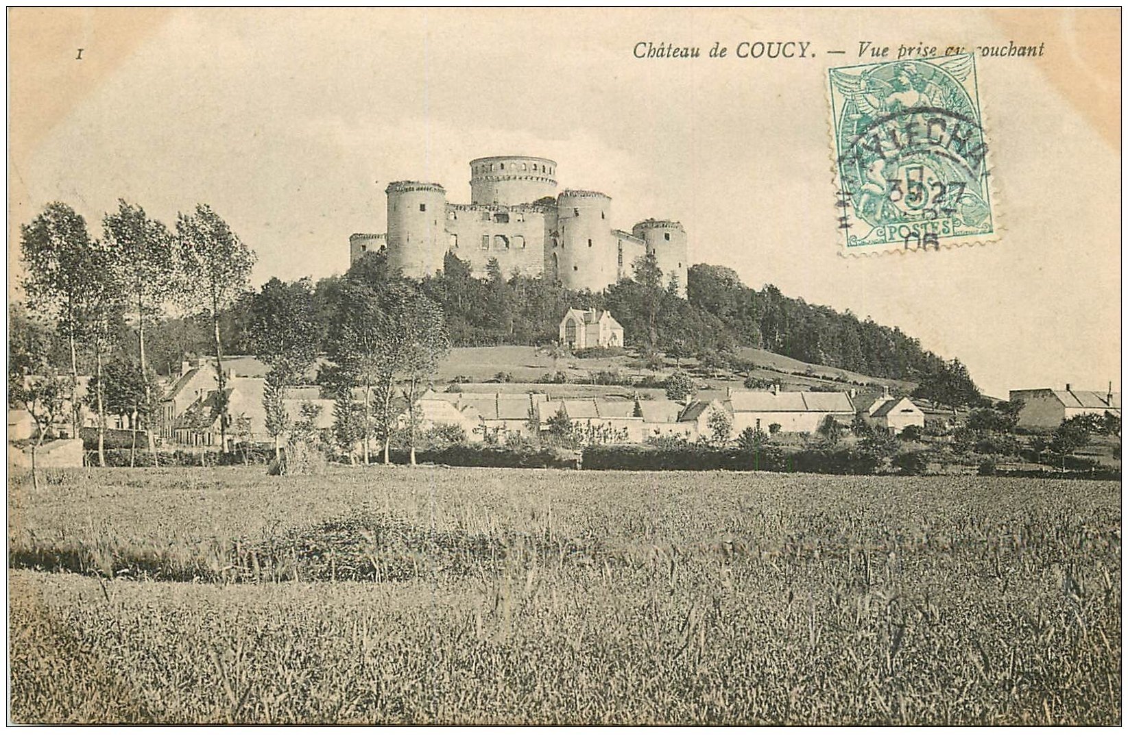 carte postale ancienne 02 COUCY-LE-CHATEAU. Vue du couchant 1906
