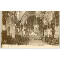 carte postale ancienne 71 PARAY-LE-MONIAL. Basilique intérieur avec personnages