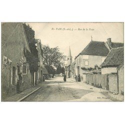 carte postale ancienne 71 SAINT-YAN. Rue de la Poste