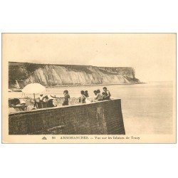 carte postale ancienne 14 ARROMANCHES. Animation Falaises de Tracy