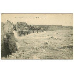 carte postale ancienne 14 ARROMANCHES. Digue par gros temps n°72