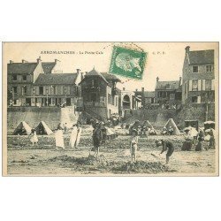 carte postale ancienne 14 ARROMANCHES. Petite Cale jeux de Sable 1924