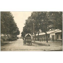 carte postale ancienne 67 CAMP D'OBERHOFFEN. Corps de Garde et Allée 1918. Militaires et Soldats