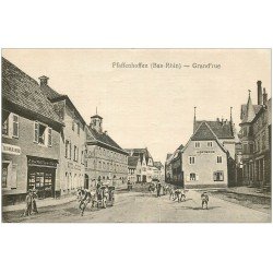 carte postale ancienne 67 PFAFFENHOFFEN. Grand Rue 1922