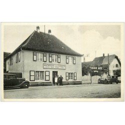 67 SAINT-PIERRE. Restaurant à La Vignette de Kieffer. Voitures anciennes et Tigre bock. Photo Heller