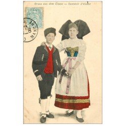 carte postale ancienne 67 SOUVENIR D'ALSACE. Couple d'Alsaciens 1905 Gruss aus dem Elsass
