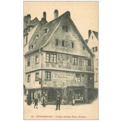 carte postale ancienne 67 STRASBOURG STRASSBURG. Tabac et Maison Place Broglie. Magmod