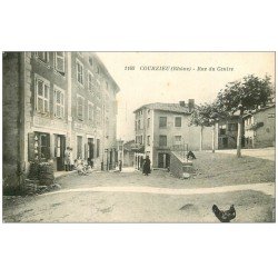 carte postale ancienne 69 COURZIEU. Rue du Centre Restaurant et Hôtel des Voyageurs