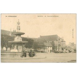 carte postale ancienne 14 BAYEUX. Fontaine de Moutier 1903