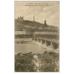carte postale ancienne 69 LYON. Pont Guillotière et Hôtel-Dieu