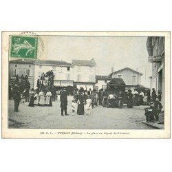 69 YZERON. La Place au départ du Car de 5 heures 1910
