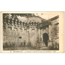 carte postale ancienne 14 BOURDEILLES. Entrée Logis des Sénéchaux au Château