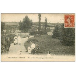 72 FRESNAY-SUR-SARTHE. Jardins et Remparts du Château belle animation