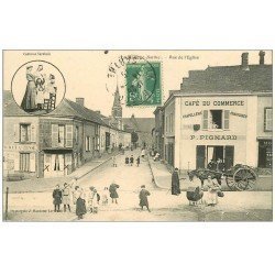 carte postale ancienne 72 LA BAZOGE. Café du Commerce Rue de l'Eglise 1915 et costume Sarthois en médaillon