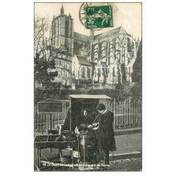 carte postale ancienne 72 LE MANS. Vendeuse de Marrons Square du Tunnel 1908