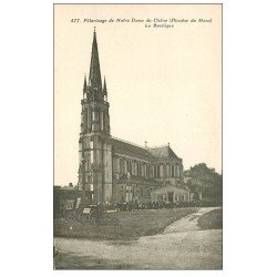 carte postale ancienne 72 PELERINAGE DE NOTRE-DAME DU CHÊNE. La Basilique animation