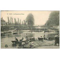 carte postale ancienne 14 CAEN. Lavandières Passerelle et filets de Pêche sur l'Orne