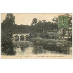 carte postale ancienne 72 SAINT-LEONARD-DES-BOIS. Vieux Pont 1920