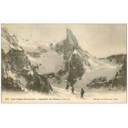 carte postale ancienne 74 AIGUILLE DU GEANT. Alpinistes Grimpeurs en cordée
