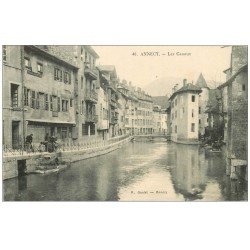 carte postale ancienne 74 ANNECY. Les Canaux. Coin droit mou...