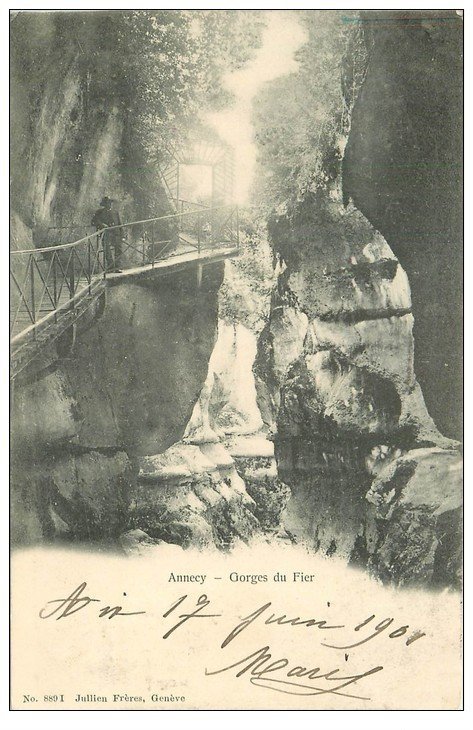 carte postale ancienne 74 ANNECY. Personnage aux Gorges du Fier 1901