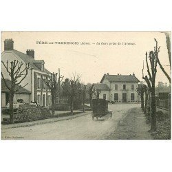carte postale ancienne 02 FERE-EN-TARDENOIS. La Gare et l'Avenue 1931