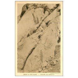carte postale ancienne 74 MASSIF DU MONT BLANC. Passage des Egralets. Alpinistes et ascencion