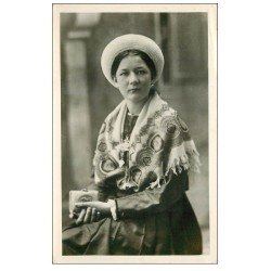 carte postale ancienne 74 MEGEVE. Paysanne en Costume 1952 carte photo