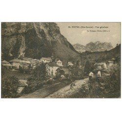 carte postale ancienne 74 NOVEL. Agriculteurs dans les Champs et Château d'Oche 1925