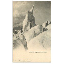 carte postale ancienne 74 PYRAMIDE DE GLACE AU MONT BLANC. Alpinistes en cordée
