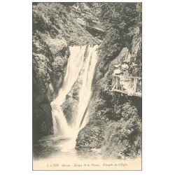 carte postale ancienne 74 SAINT-GERVAIS-LES-BAINS. Servoz Gorges Diosaz Cascade Aigle belle animation