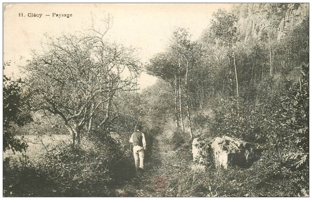 14 CLECY. Promeneur et Paysages