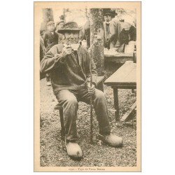 carte postale ancienne LA BRETAGNE. Une bolée de cidre Vieux Breton