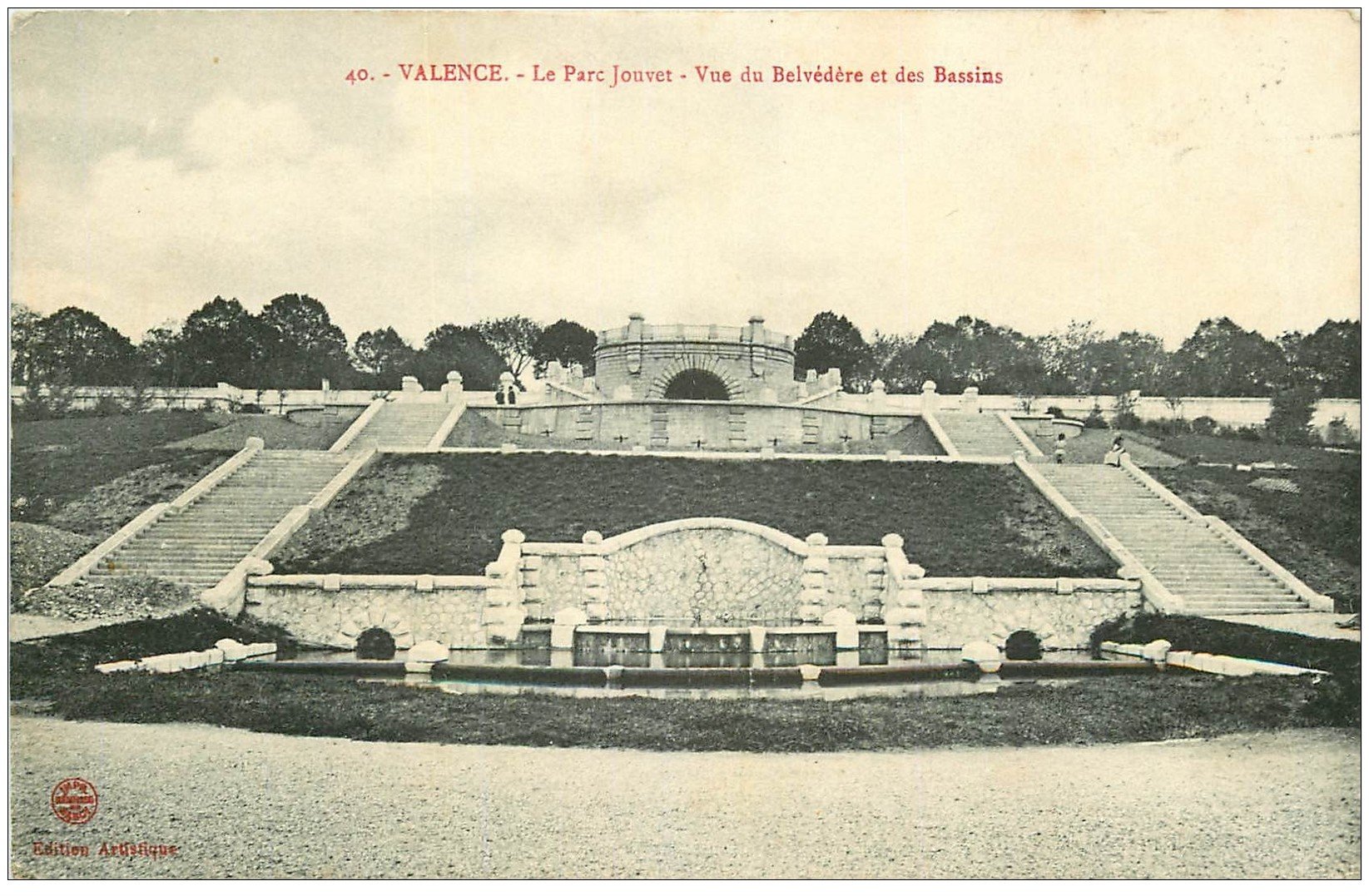 carte postale ancienne 26 VALENCE. Parc Jouvet Belvédère et Bassins 1910