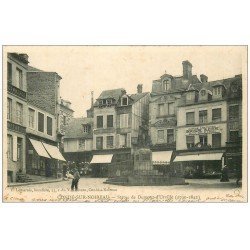 carte postale ancienne 14 CONDE-SUR-NOIREAU. Statue Dumont-Urville Tabac cartes postales