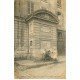carte postale ancienne 78 VERSAILLES. Fontaine Place Saint-Louis 1903 animation