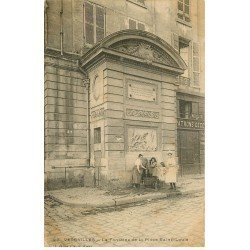78 VERSAILLES. Fontaine Place Saint-Louis 1903 animation