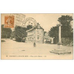 carte postale ancienne 14 COURSEULLES. Cycliste Place de la Mairie 1927