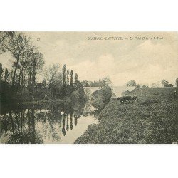 carte postale ancienne 78 MAISONS-LAFFITTE. Vaches près du Pont et Petit Bras