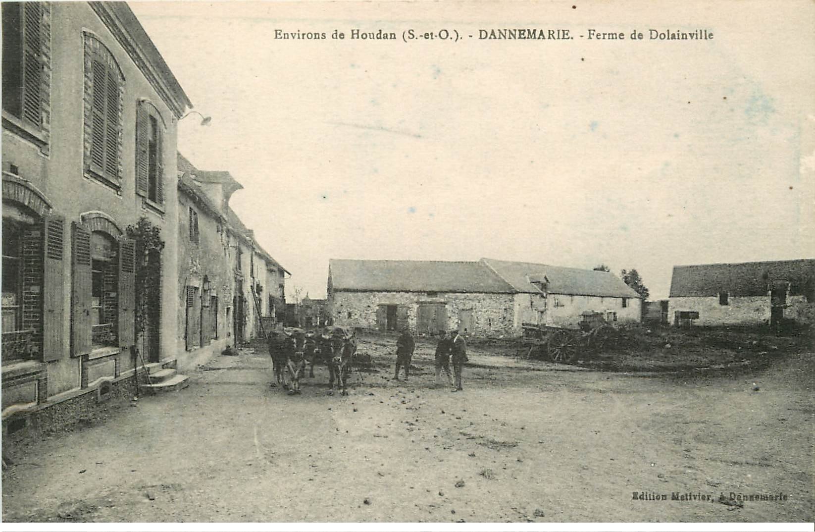 carte postale ancienne 78 DANNEMARIE. Ferme de Dolainville attelage Boeufs