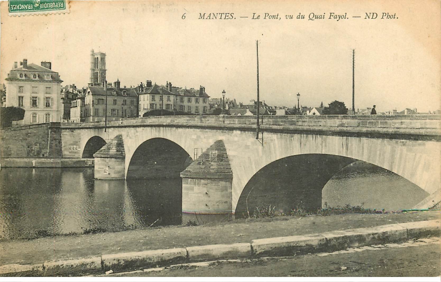 carte postale ancienne 78 MANTES. Le Pont Quai Fayol