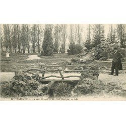 carte postale ancienne 78 MANTES. Ile aux Dames Pont Rustique 1921