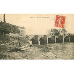 carte postale ancienne 78 MANTES. Le Vieux Pont de Limay 1911