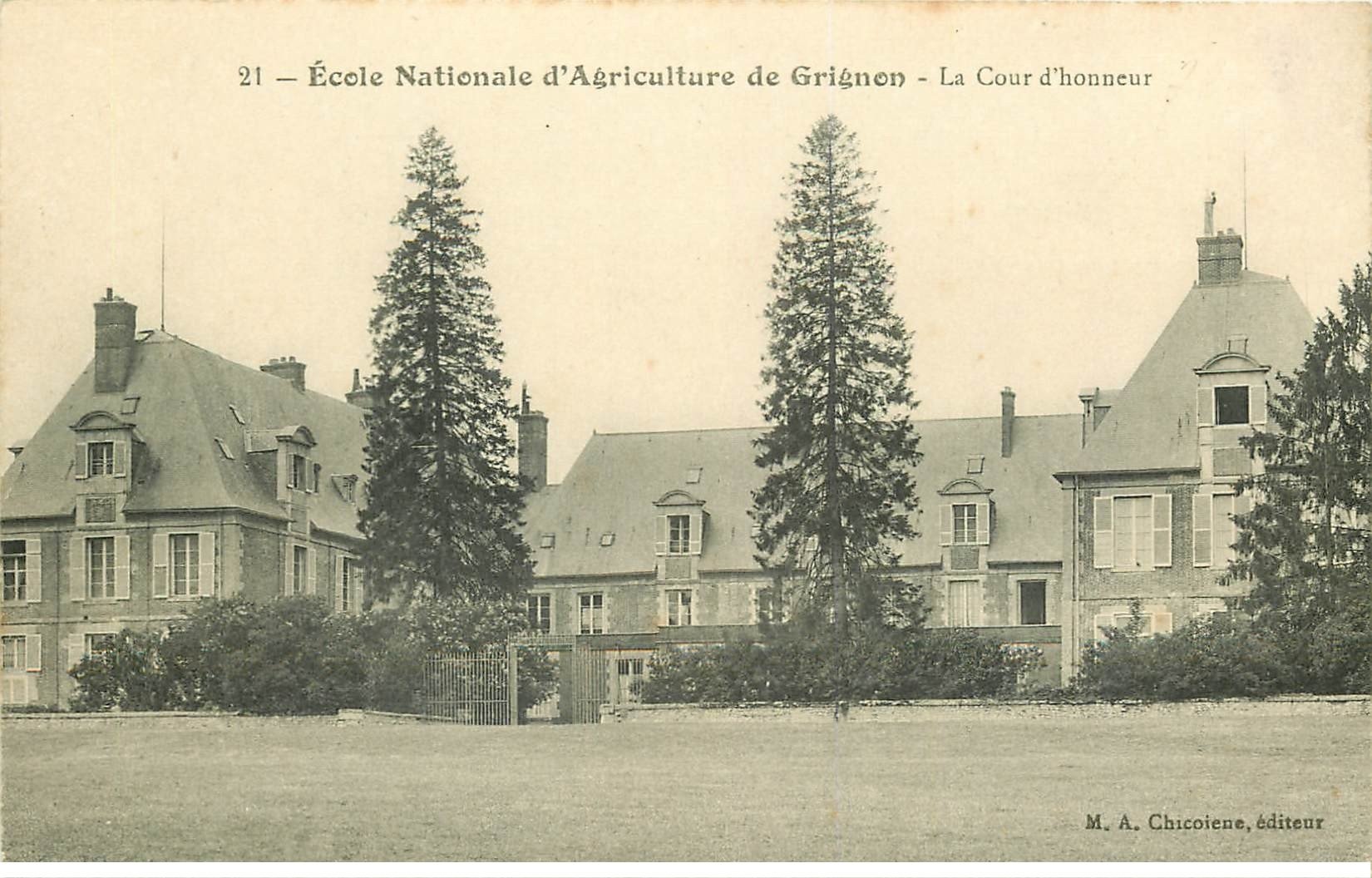 carte postale ancienne 78 GRIGNON. Ecole Nationale Agriculture. Cour Honneur